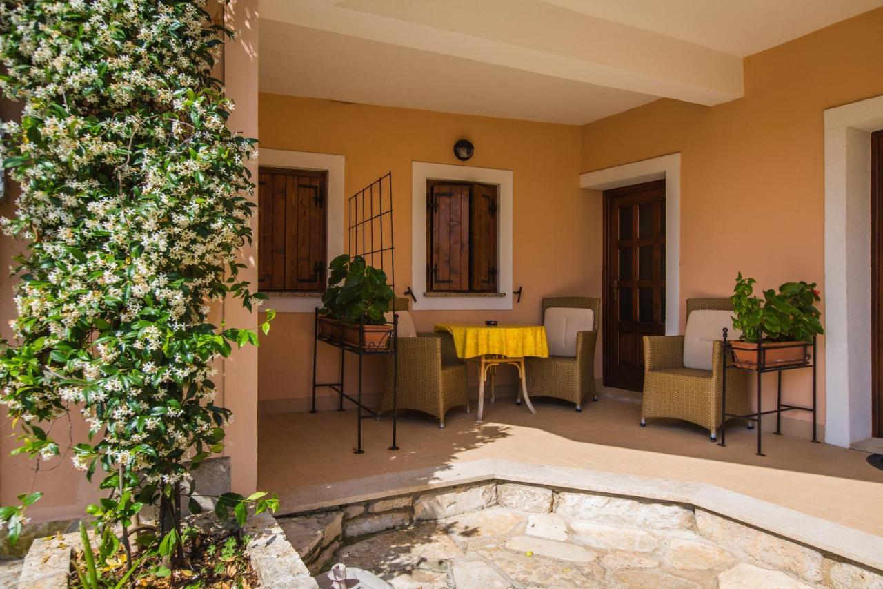 Ferienwohnung Alda-App Funtana Exterior foto