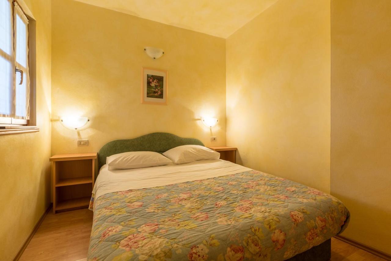 Ferienwohnung Alda-App Funtana Exterior foto