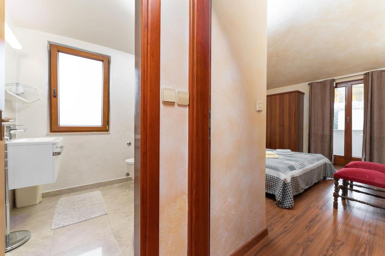 Ferienwohnung Alda-App Funtana Exterior foto