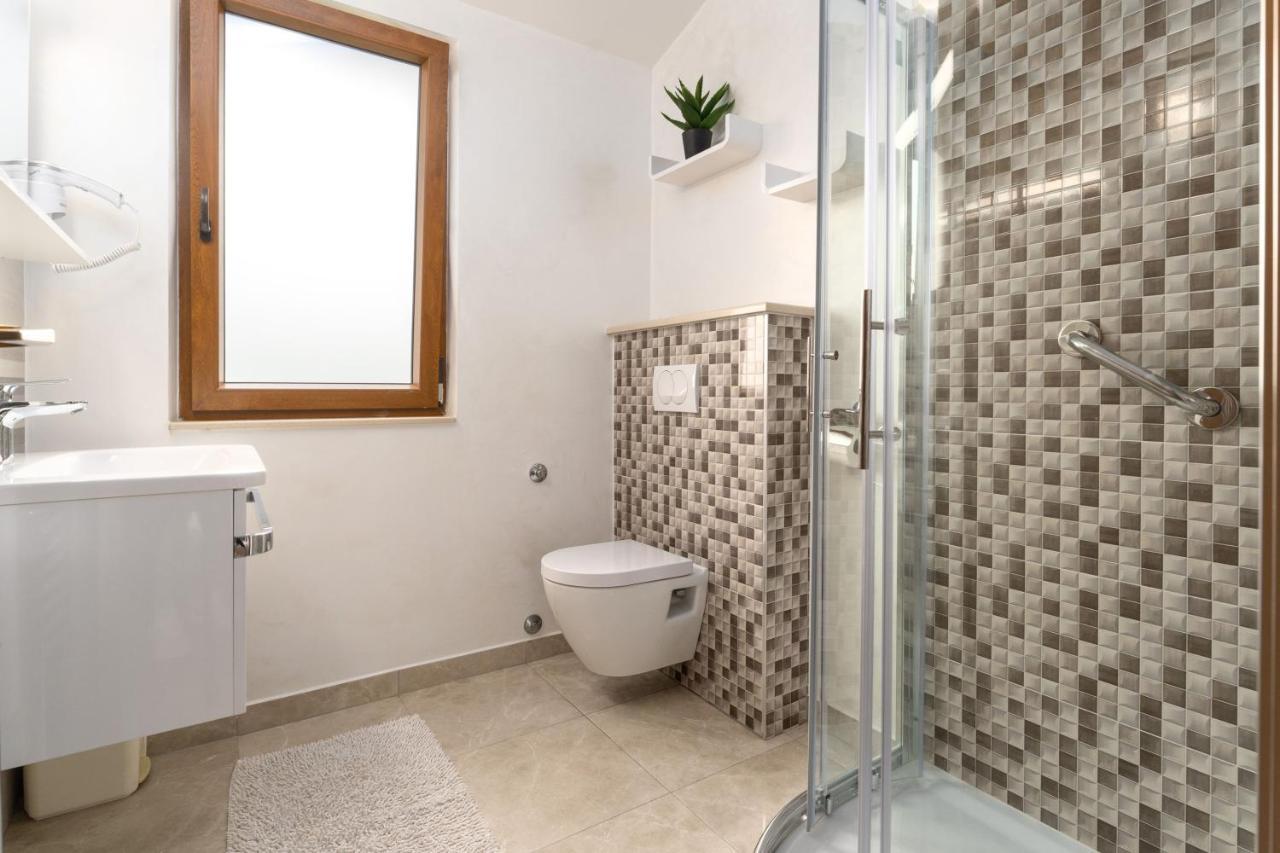 Ferienwohnung Alda-App Funtana Exterior foto