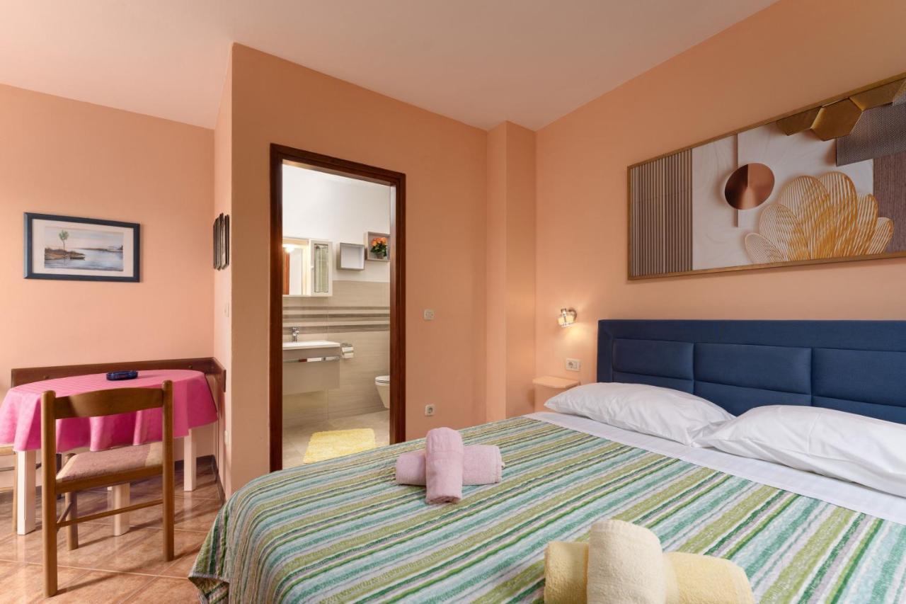 Ferienwohnung Alda-App Funtana Exterior foto