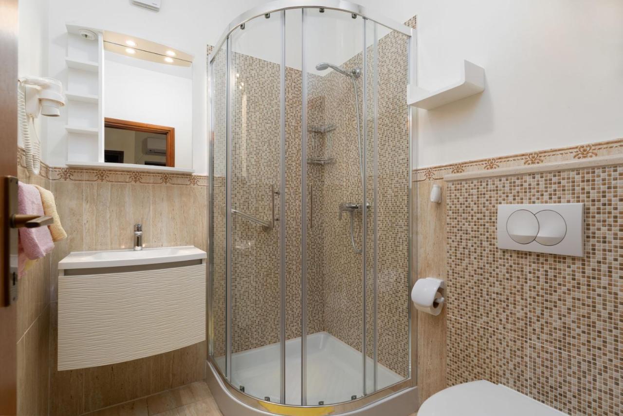 Ferienwohnung Alda-App Funtana Exterior foto