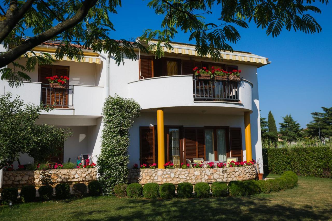 Ferienwohnung Alda-App Funtana Exterior foto